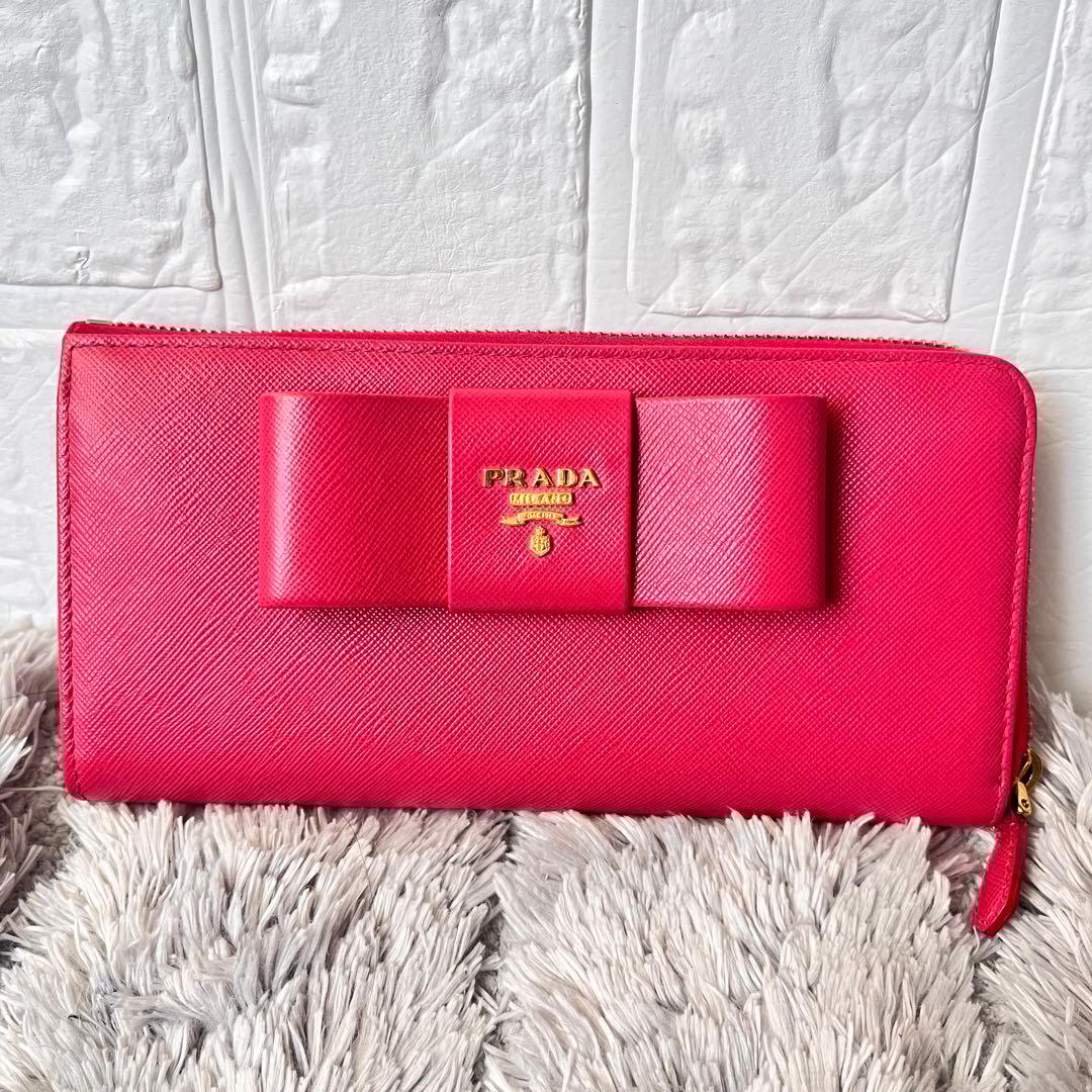 美品✨プラダ　L字ファスナー　サフィアーノ　長財布　フィオッコ　リボン　ピンク