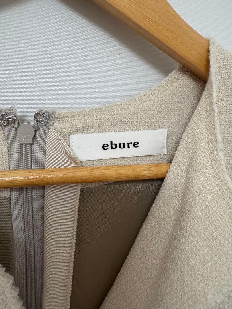 み*こ様 値下げ！ebure ノースリーブAラインワンピース ベージュ