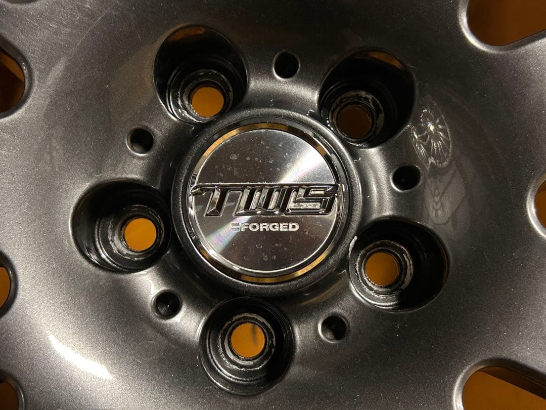 TWS 19インチ 225/40R19 ブリヂストン REGNO レグノ