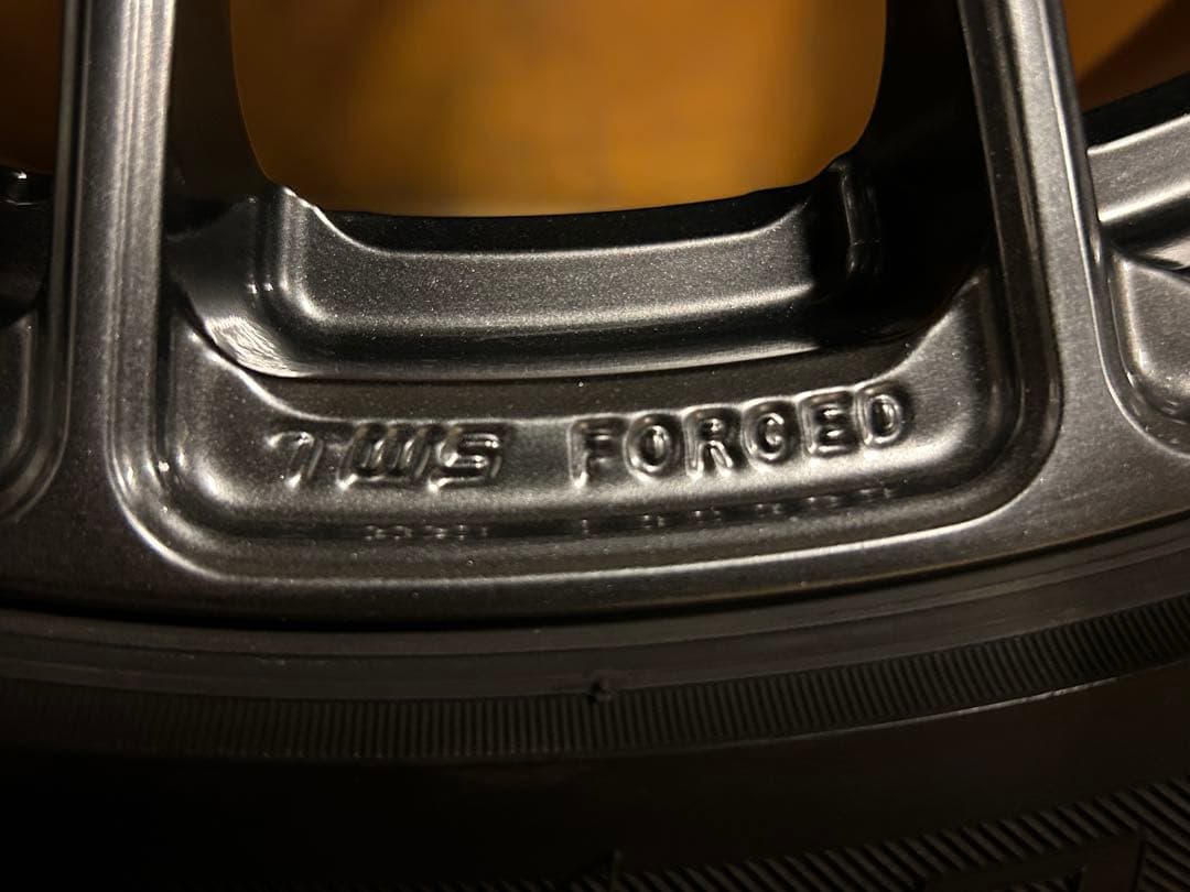 TWS 19インチ 225/40R19 ブリヂストン REGNO レグノ