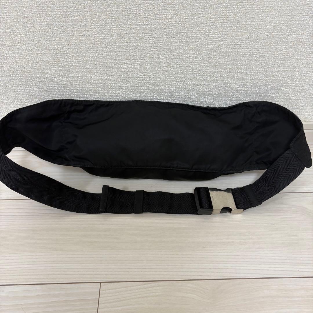 PRADA プラダ ボディバッグ ウエストバッグ 三角ロゴ ナイロン ブラック
