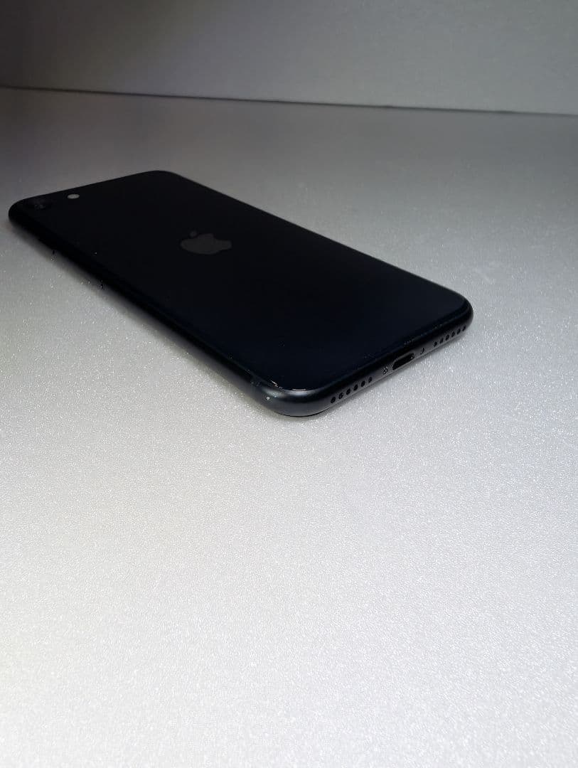 iphoneSE3 第3世代　64GB　ミッドナイト　管理番号16335