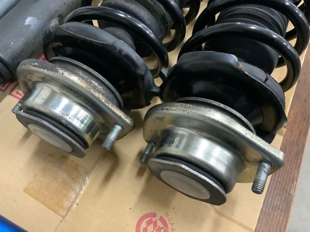 LA600S. FR純正ダンパー＆RSR（Ti2000）ハーフダウンサス