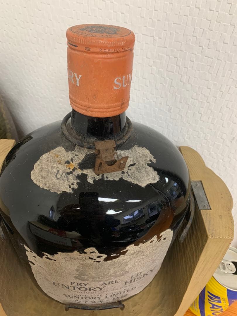 サントリー　ウイスキー　4000ml