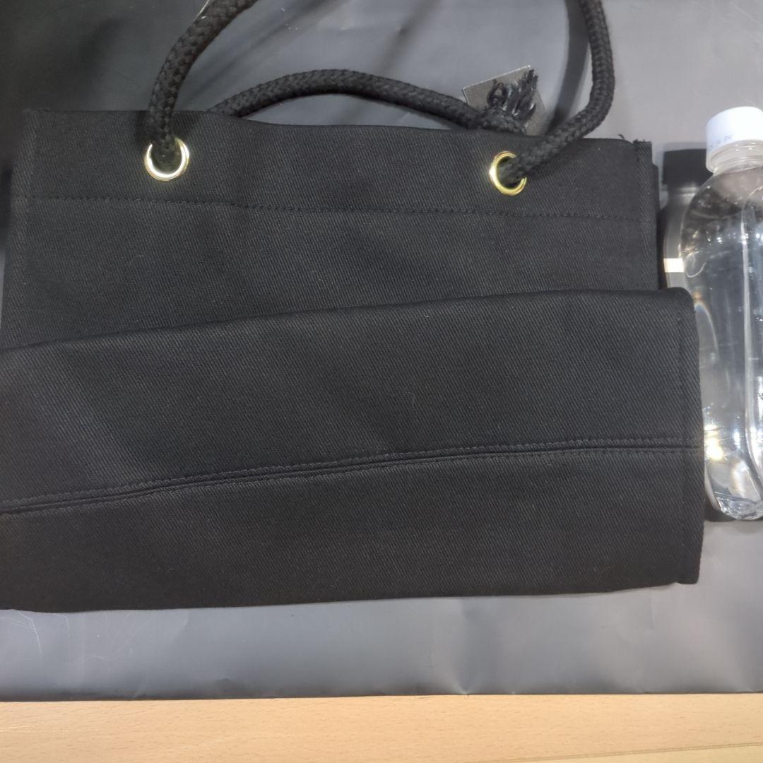 CHANEL ロゴ入り ブラックトートバッグ