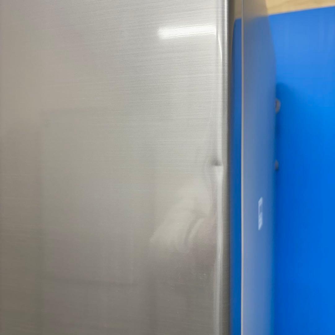 525 東芝 大型冷蔵庫 400L強 右開き 自動製氷 5ドア 大人気　シルバー