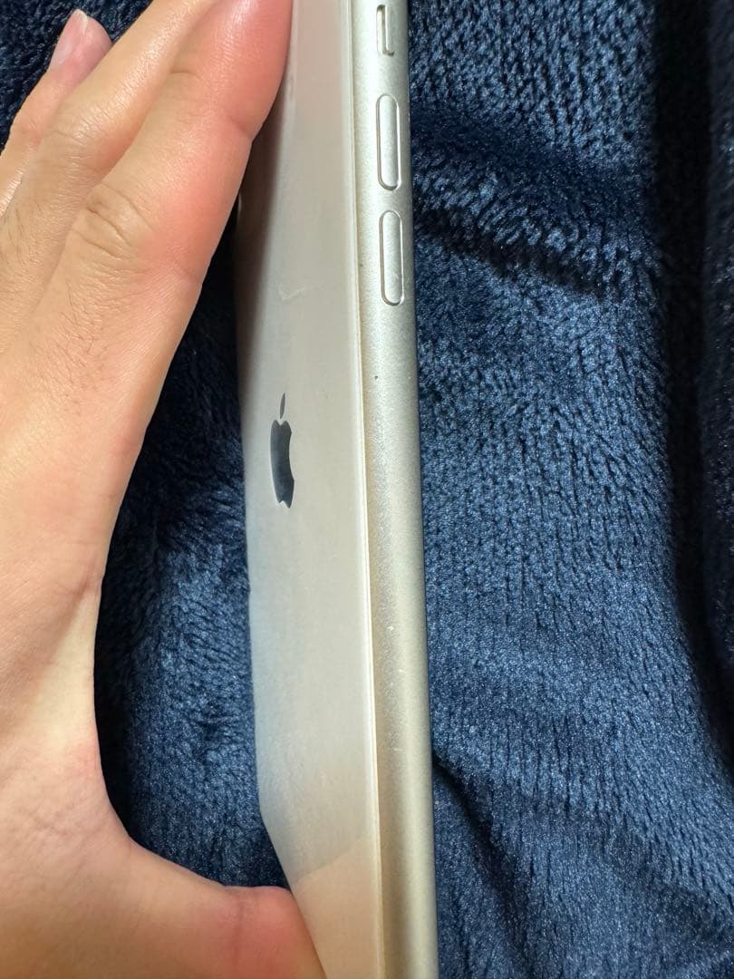 iPhone 11 128GB ホワイト SIMなし