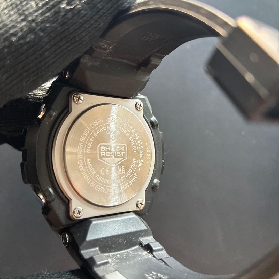 G-SHOCK 腕時計 gst-300w1A9JF ブラック/ゴールド