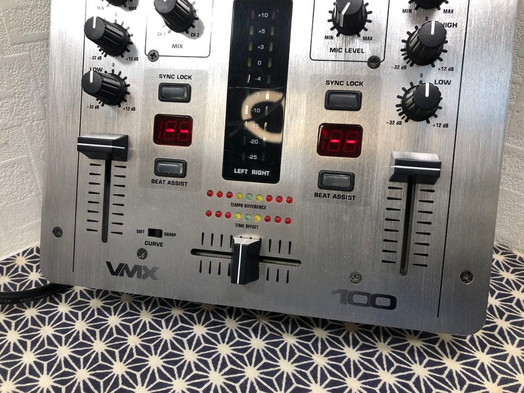 behringer ベリンガー　VMX-100