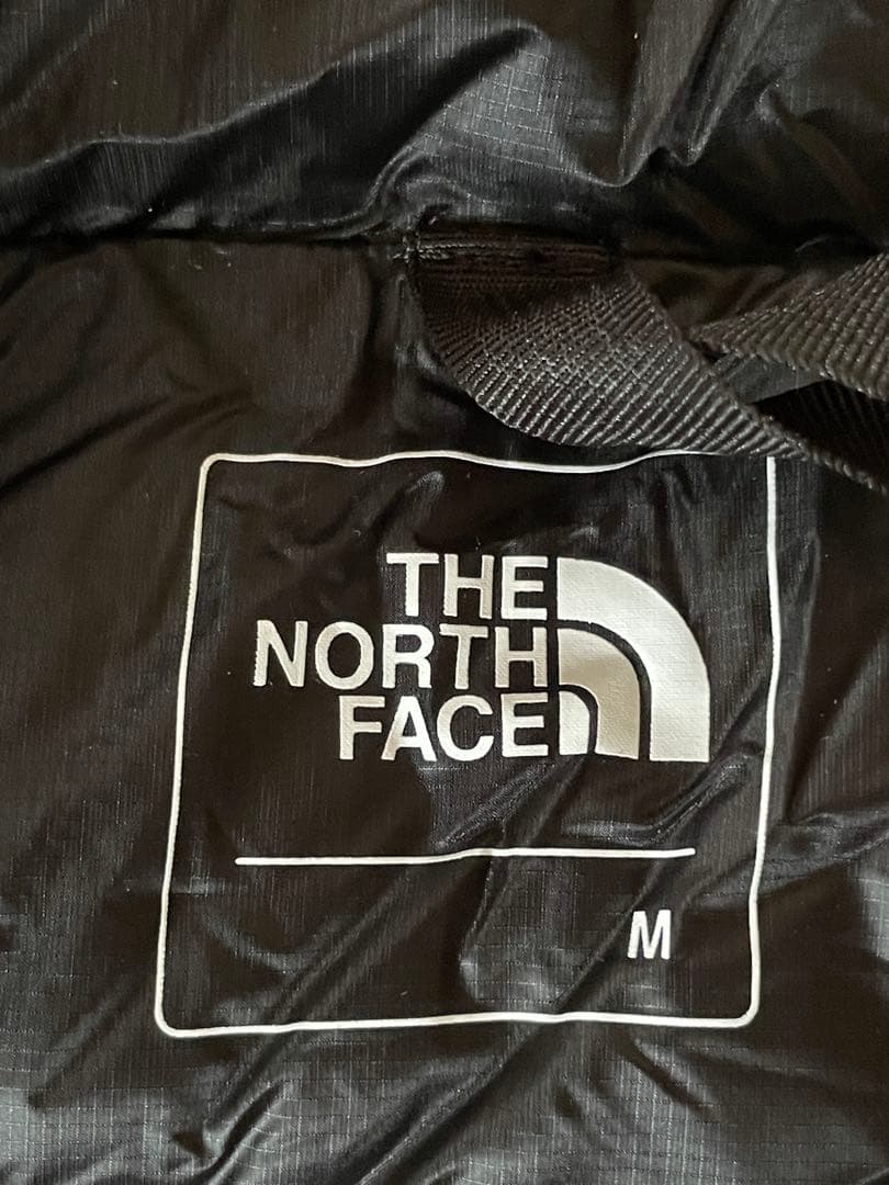 ノースフェイス　ライトヒートジャケット　ダウン　タグ付き　サイズM