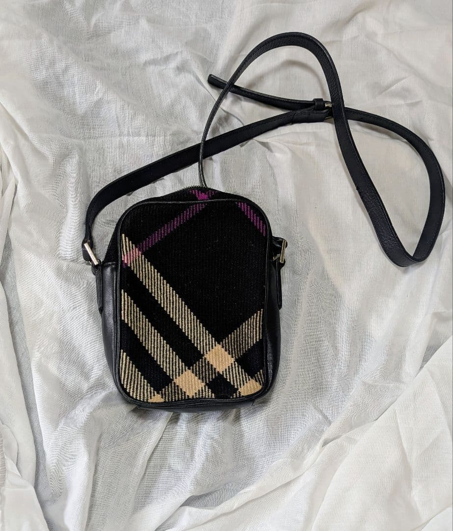 】バーバリー ノバチェック ショルダーバッグ レザーとウール