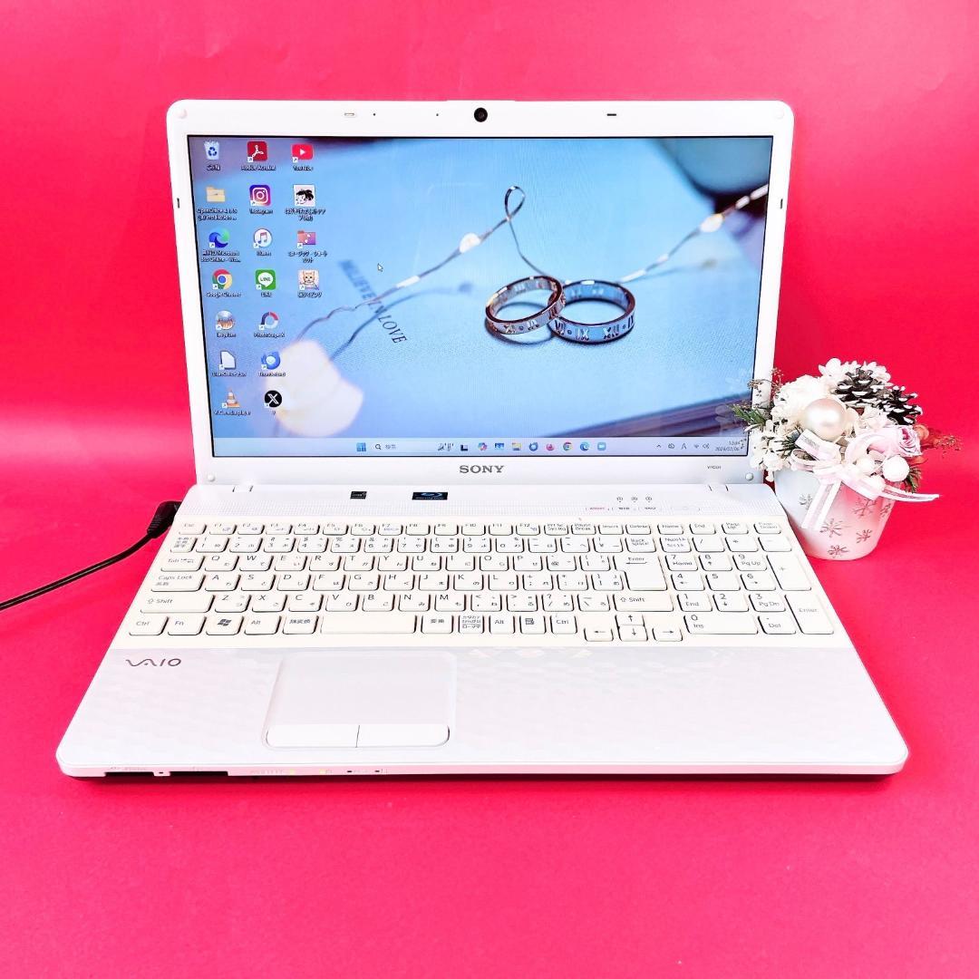 大人気❣️VAIOノートパソコン✨️おしゃれ白Windows11快適SSDカメラ付き