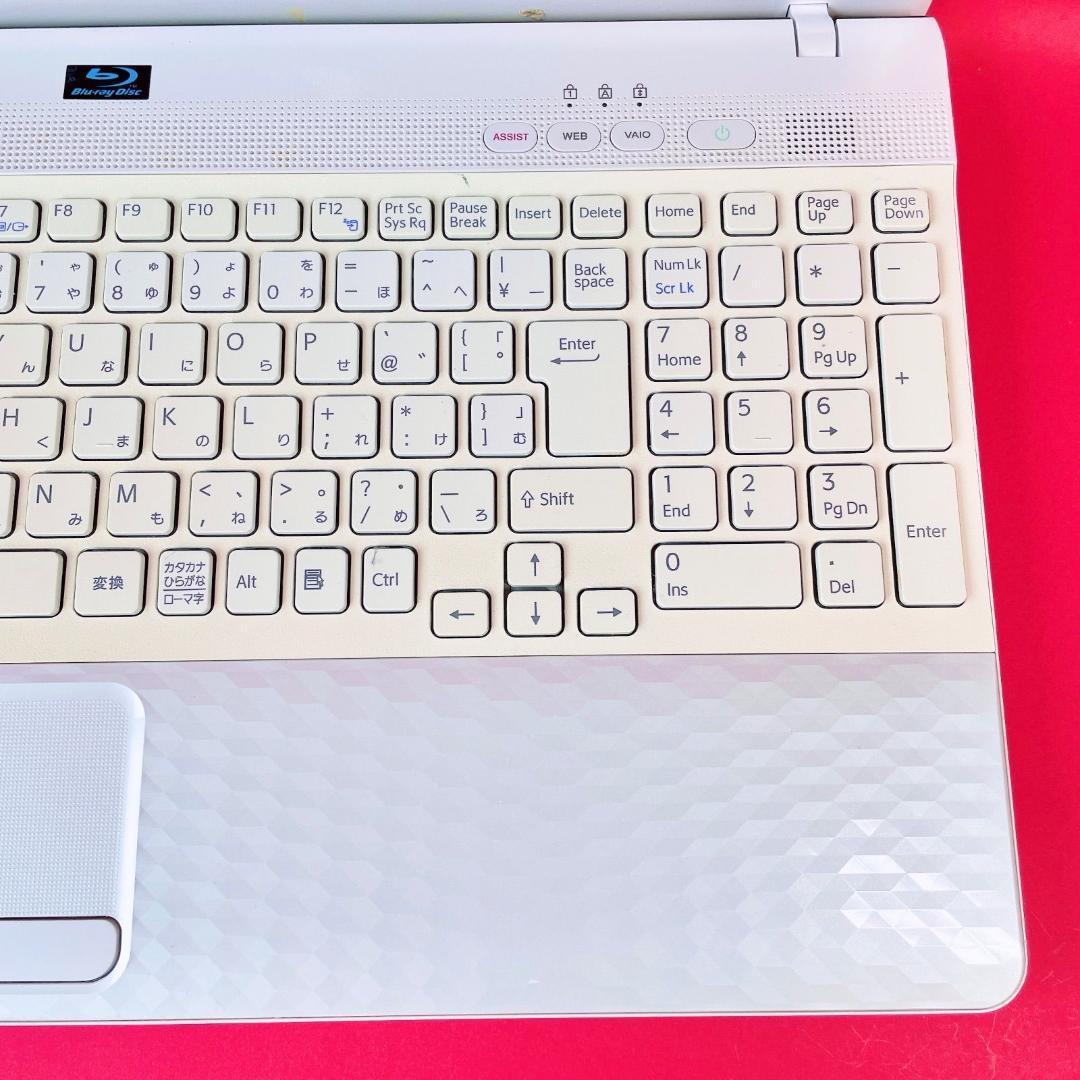 大人気❣️VAIOノートパソコン✨️おしゃれ白Windows11快適SSDカメラ付き