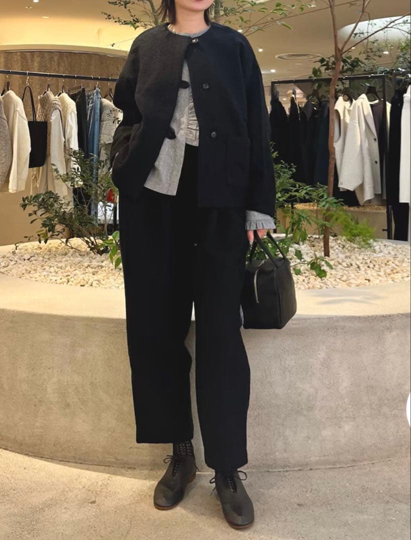 かぐれ　新品　今季　ウールテーパードパンツ　ブラック　 2025秋冬