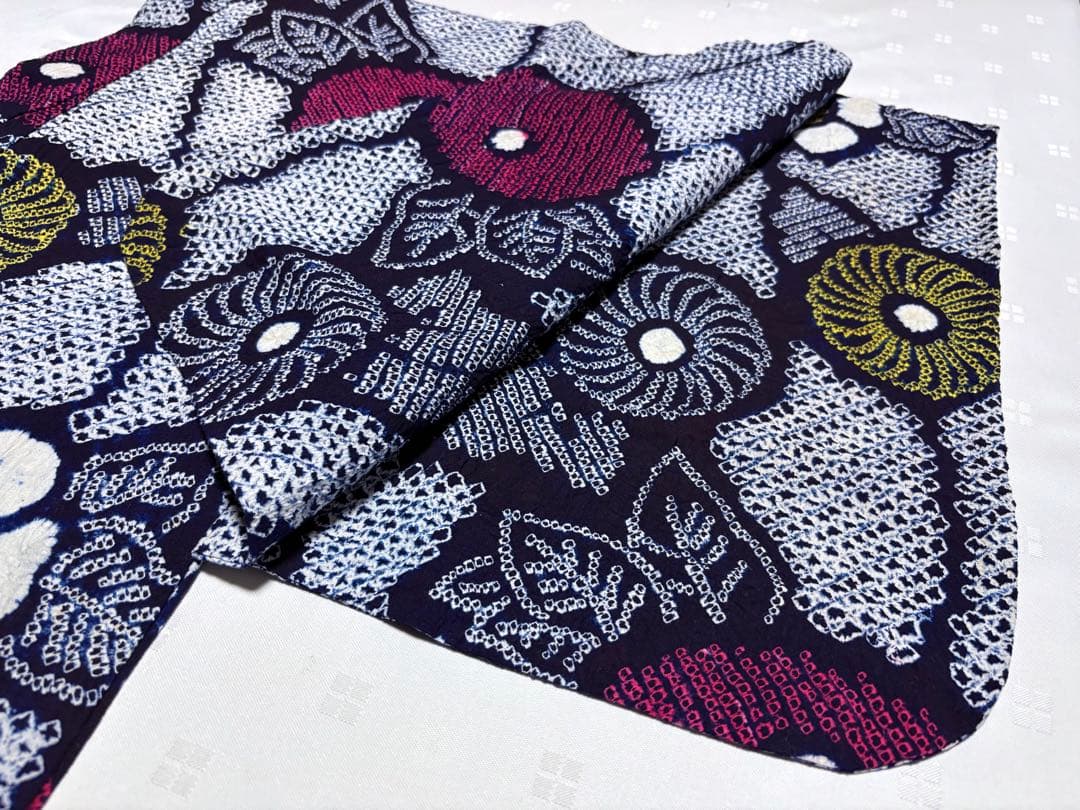 専用　和服　綿100% 花柄模様　有松絞り　浴衣(居敷当て)早い者勝ち