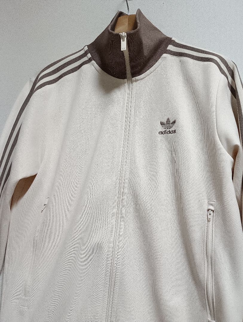 adidas ベージュ クラシック L 美品 JP2522