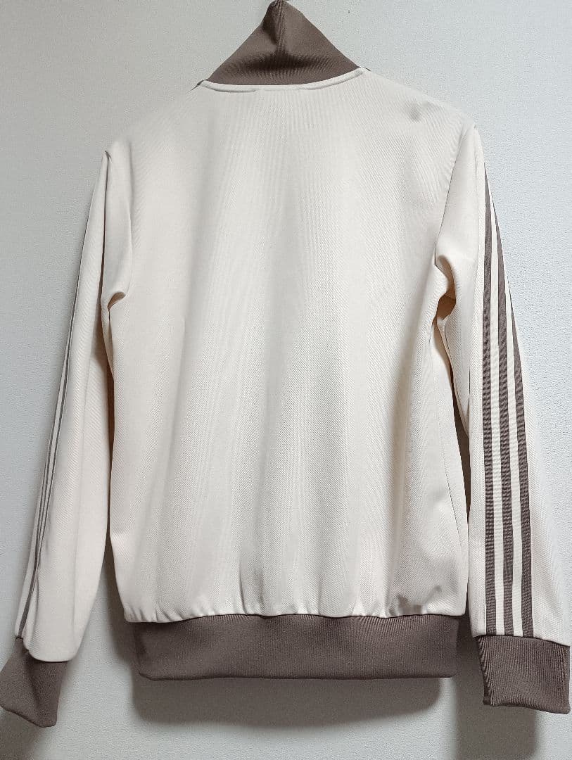 adidas ベージュ クラシック L 美品 JP2522