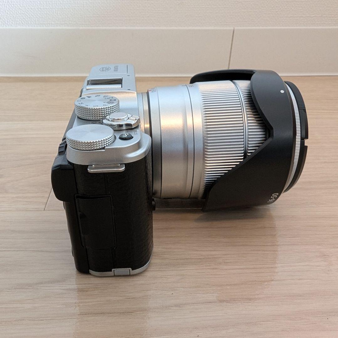 【極美品/訳あり】FUJIFILM X-A1 ダブルレンズキット 希少シルバー