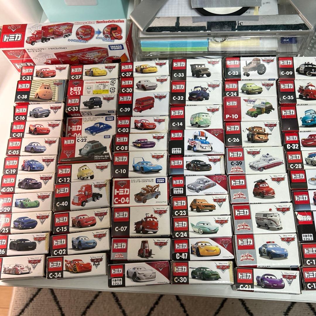 カーズ ミニカー ライトニング・マックィーン 約60台セット￼