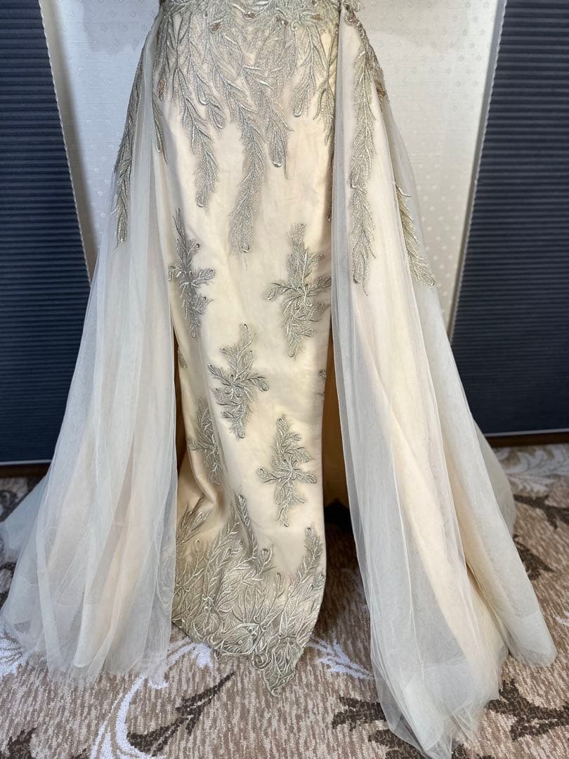 JOVANI☆アイボリー刺繍パーティードレス