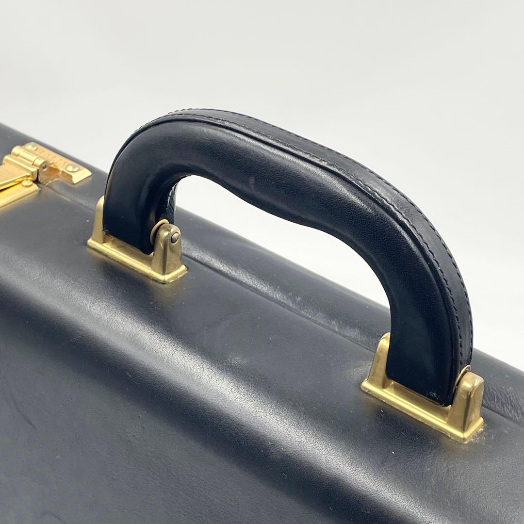 【極美品】BALLYバリーアタッシュケース ビジネスバッグ パイロットケース 黒
