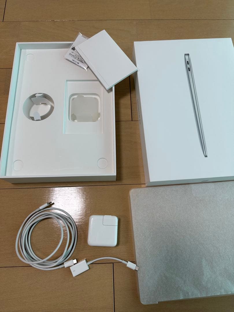 Apple MacBook Air 13インチ 2018＋純正USBコネクタ付