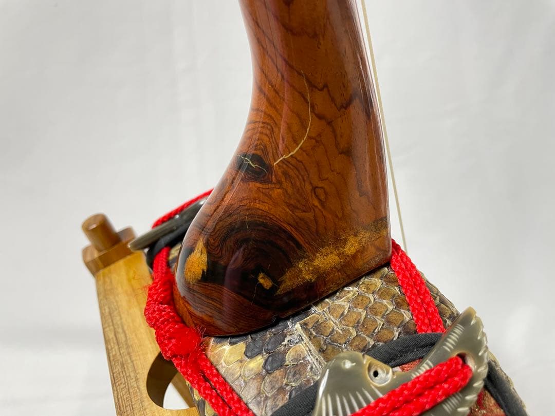 宮古木工芸 本皮1枚貼り/けやき棹 三線 与儀栄功作