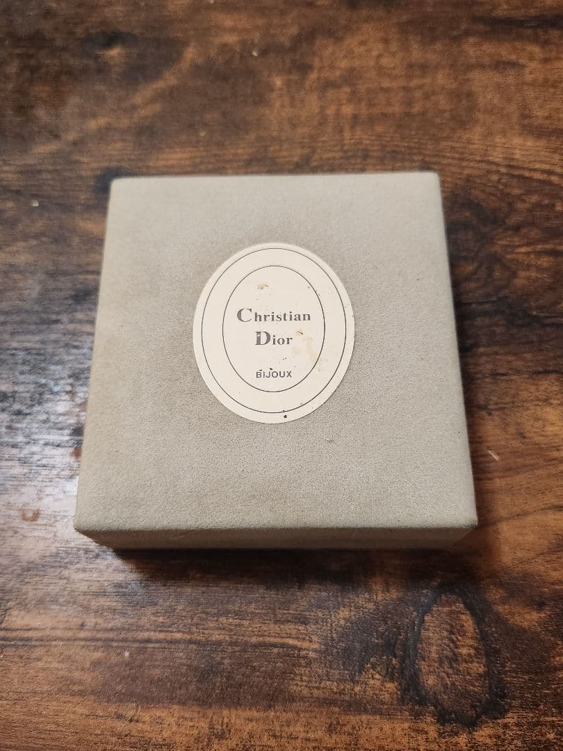 Christian Dior ゴールドリーフブローチ