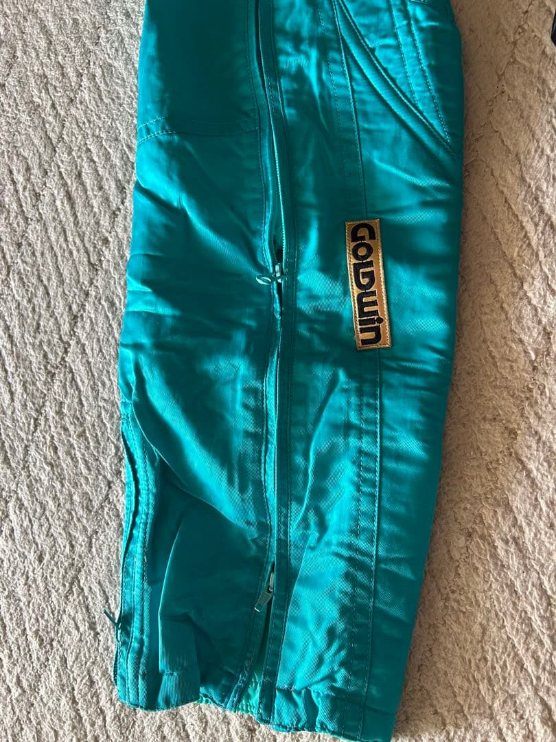 スキーウェア ゴールドウィン　上下セット　Lサイズ