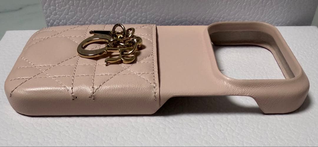 Lady Dior iPhone17proケース