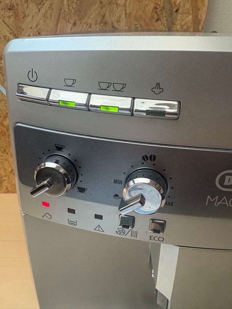 （ジャンク品）DeLonghi Magnifica ESAM03110S