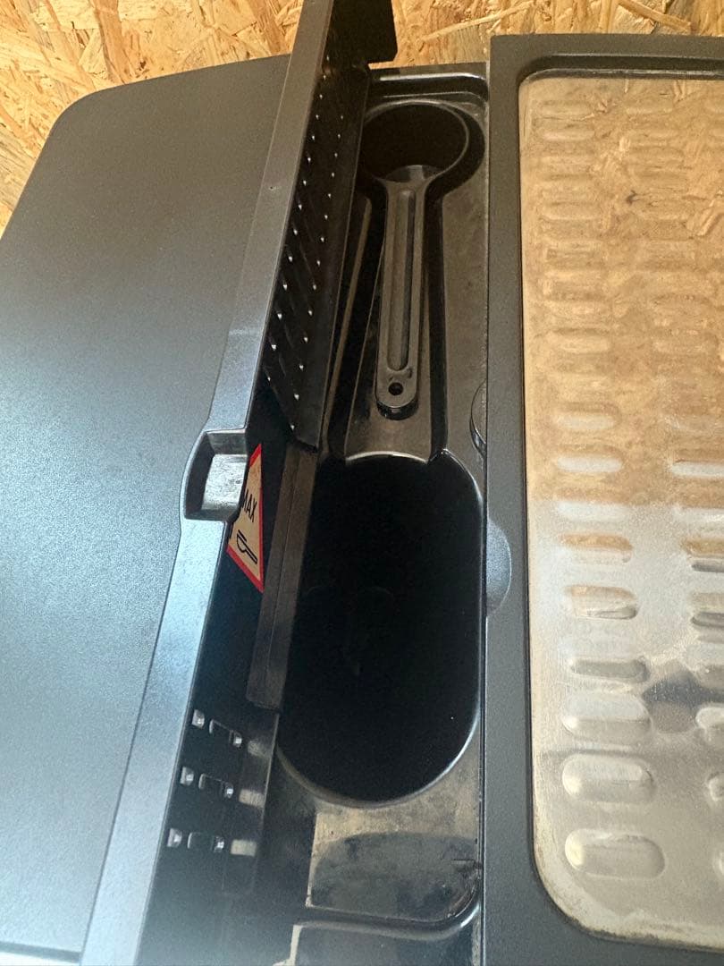 （ジャンク品）DeLonghi Magnifica ESAM03110S