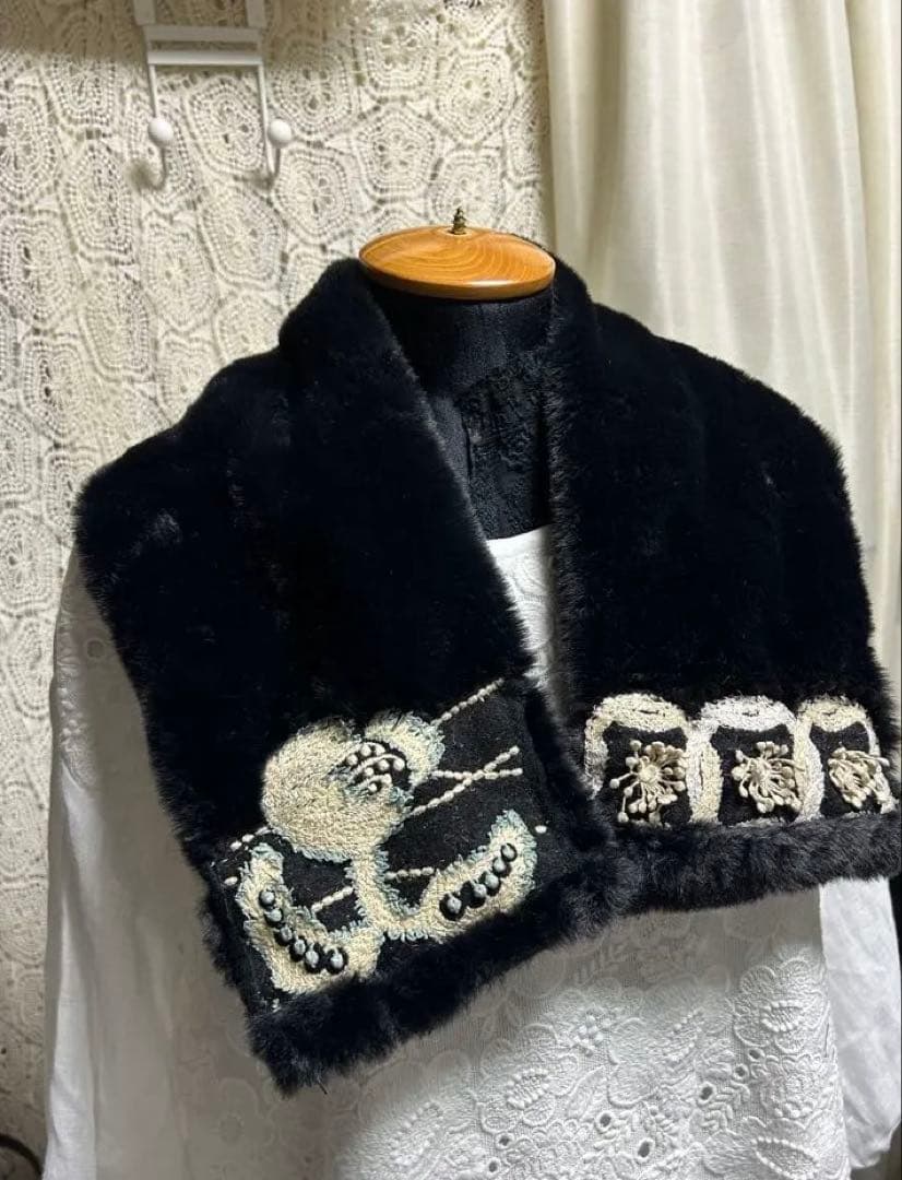 51107A ミナペルホネンハンドメイド　厚手差し込みマフラー　レアシリーズ