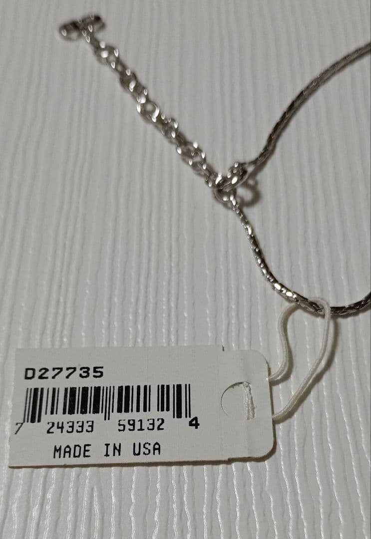 【クリスチャン・ディオール】Ｖモチーフ　ネックレス　シルバーカラー