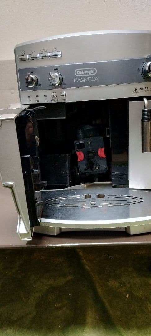 デロンギ マグニフィカ ESMA03110S エスプレッソマシン