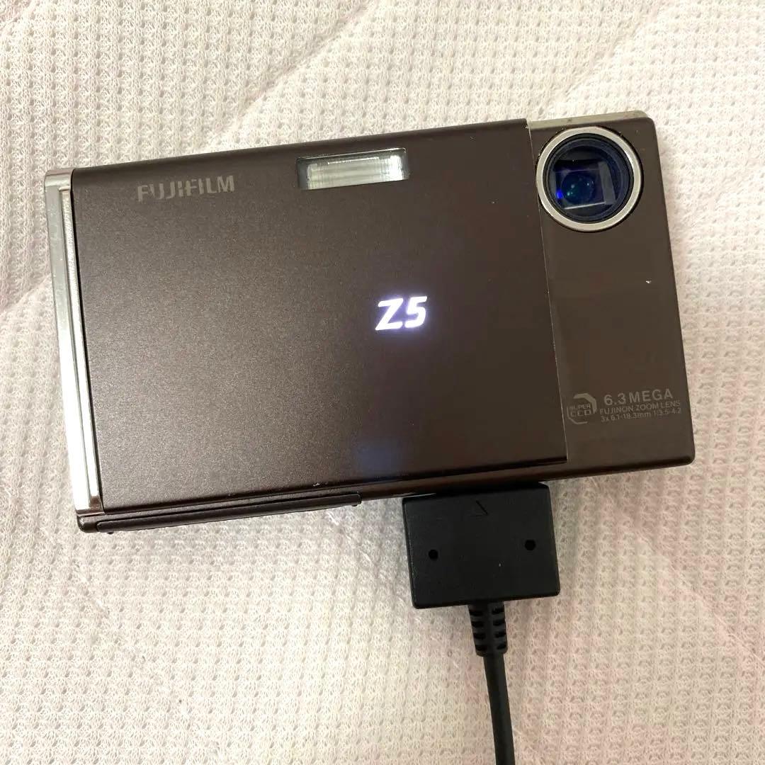 【フジフィルム※収納ケース付※】FINEPIX Z5 ブラック　FUJIFILM