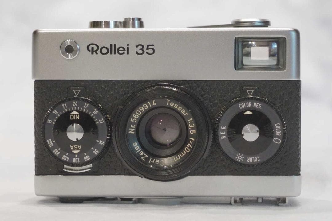 Rollei 35 シンガポール製　テッサー40ミリf/3.5　希少フィルター付