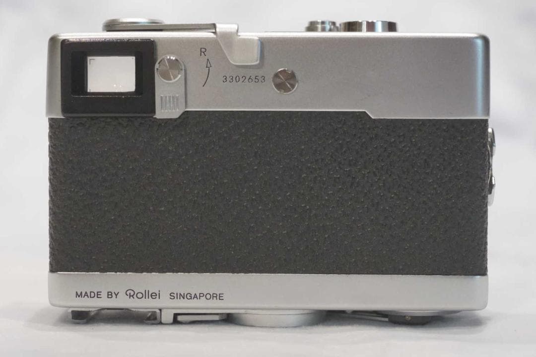 Rollei 35 シンガポール製　テッサー40ミリf/3.5　希少フィルター付