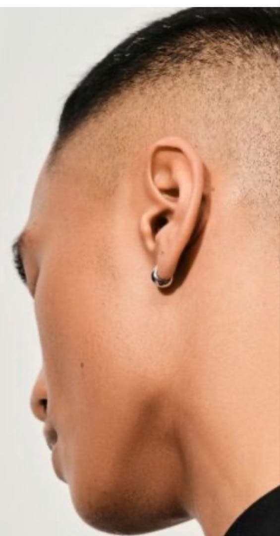 トムウッド【ice Huggies ピアス】