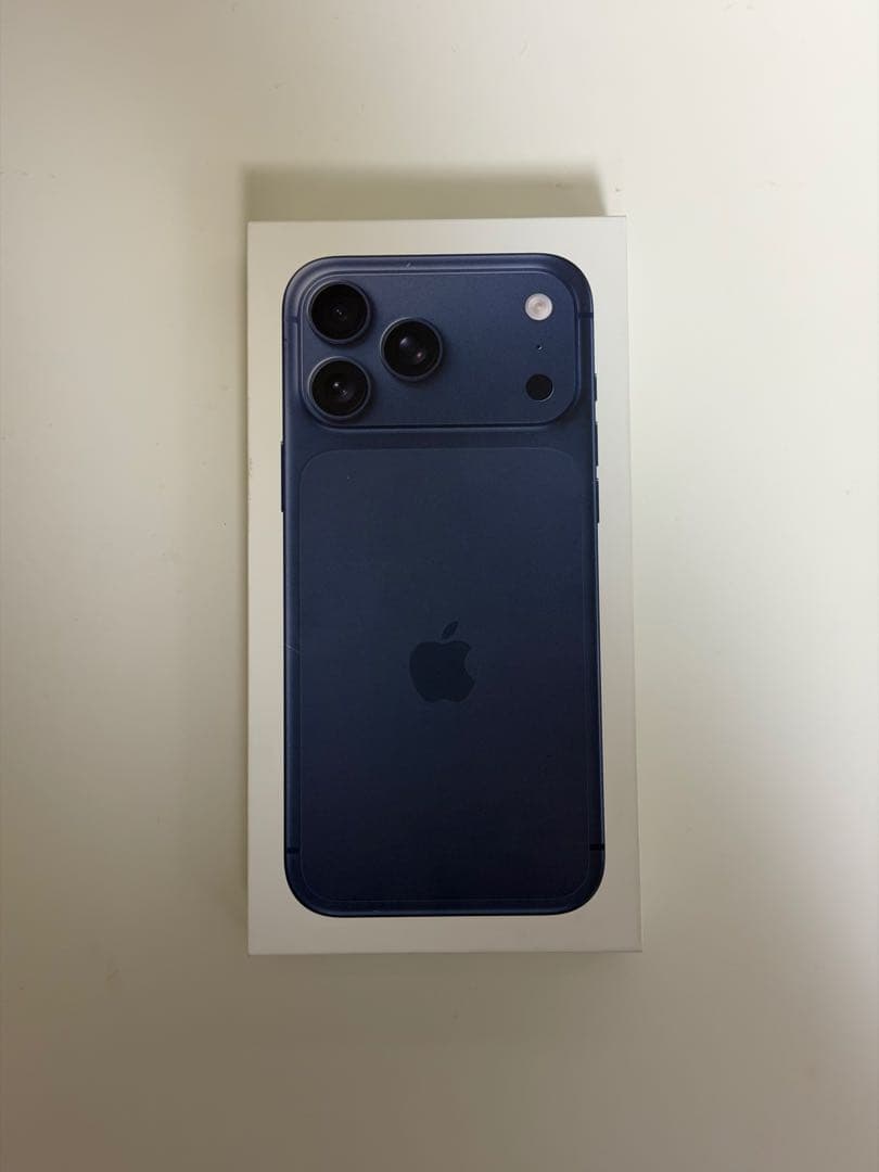 iPhone 17 pro max ディープブルー 256GB