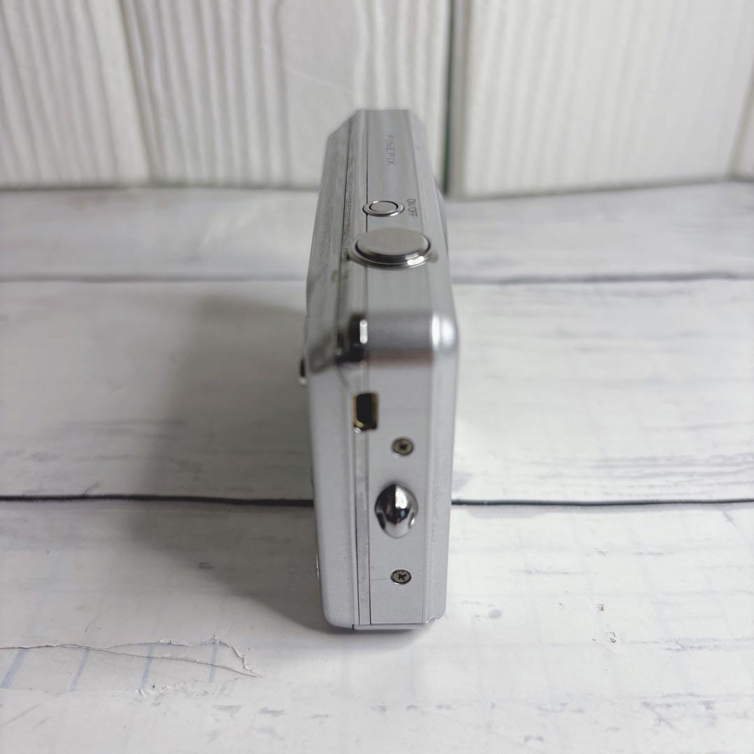 Fujifilm Fine Pix J27コンパクトデジタルカメラ