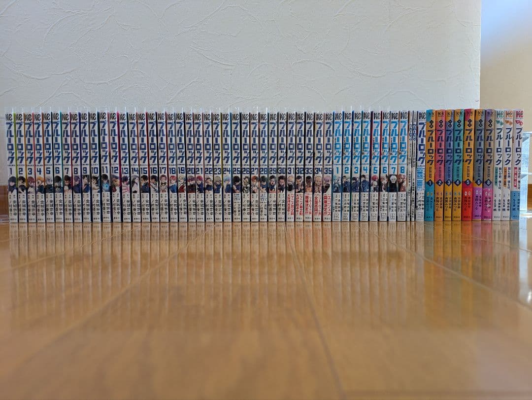 ブルーロック 1-35巻+ エピ凪1-8巻+ 小説各種10冊+その他3冊