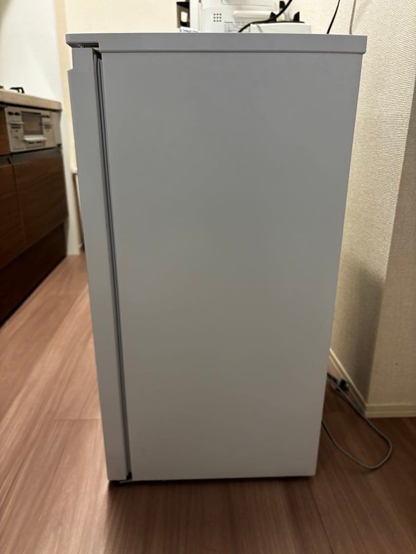 【Hisence】ハイセンス 61L冷凍庫 HF-A61W