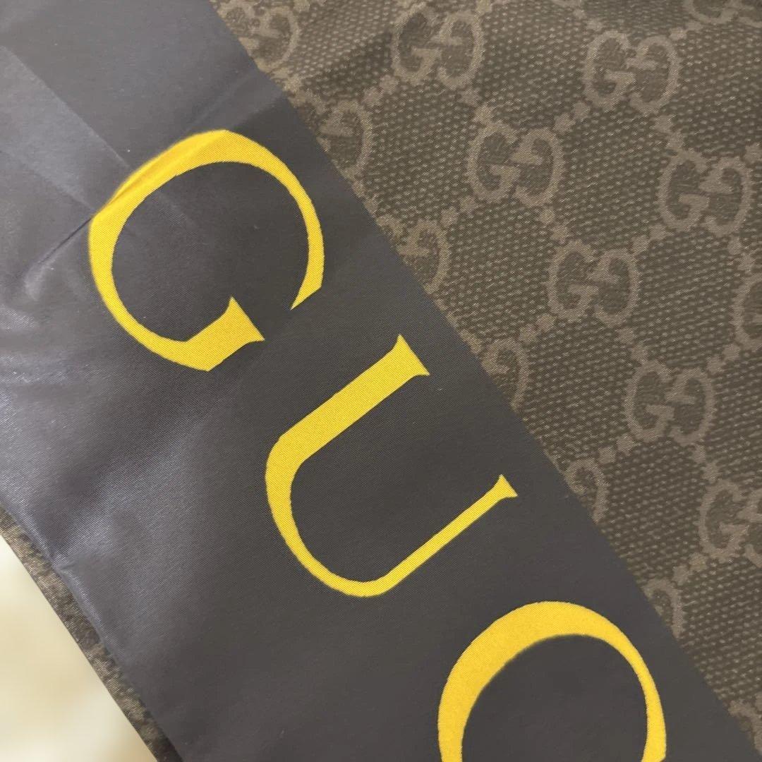 GUCCIフードポンチョM