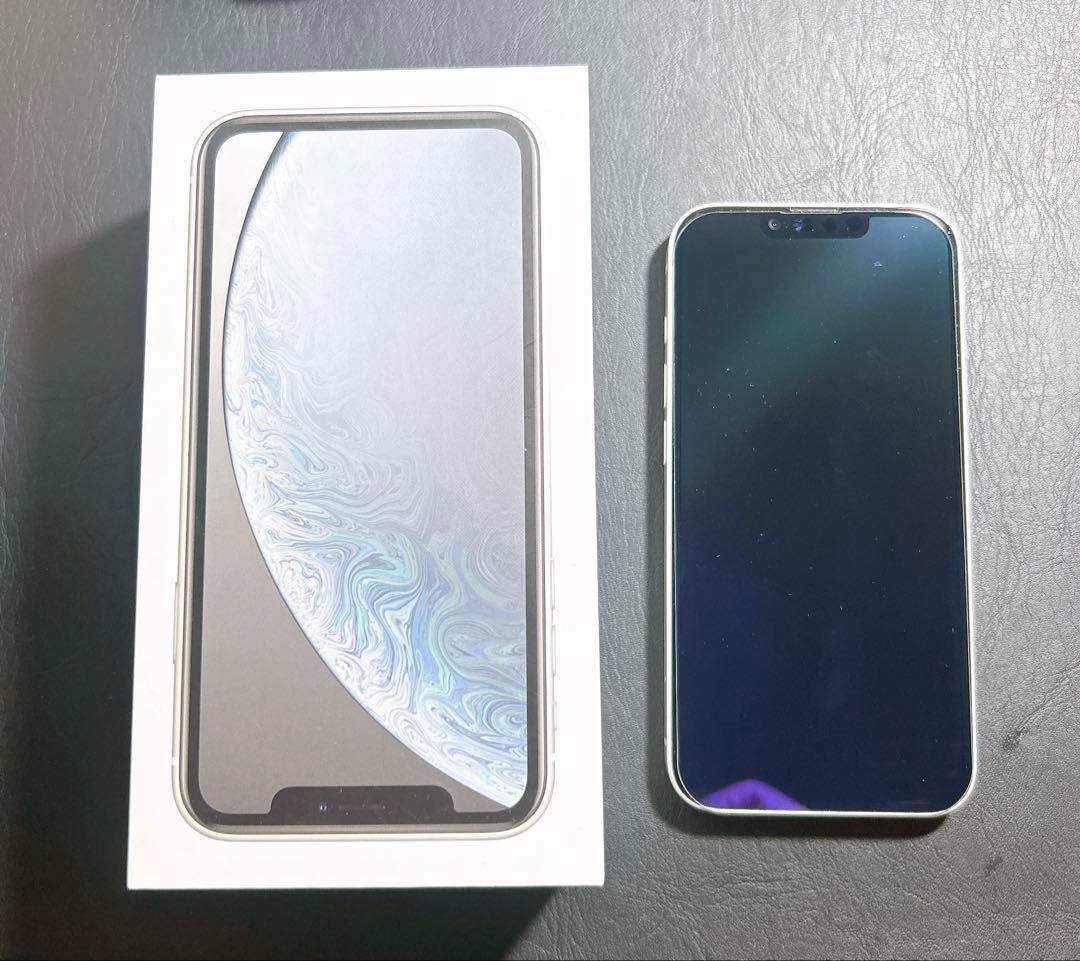 美品/iPhone 16e W/本体イヤホン/充電ケーブル/箱セット付/ケース付