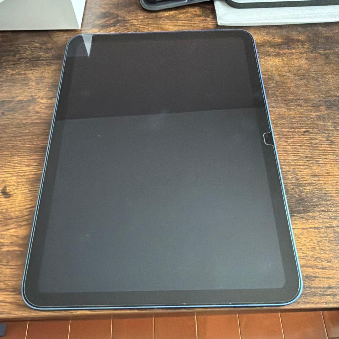iPad 本体 ブルー　第10世代　64GB