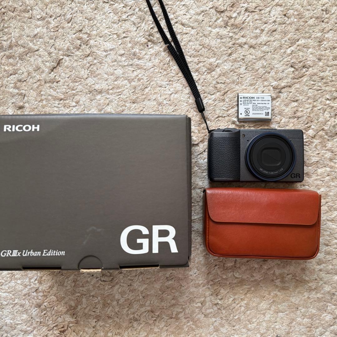 【美品】RICOH GR IIIx Urban Edition予備電池・ケース付