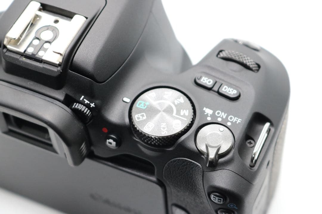 超美品 【Canon EOS Kiss X9 トリプルレンズセット】 安心保証◎