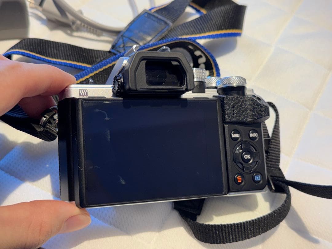 デジタルカメラ OLYMPUS OM-D E-M10 MarkII EZ