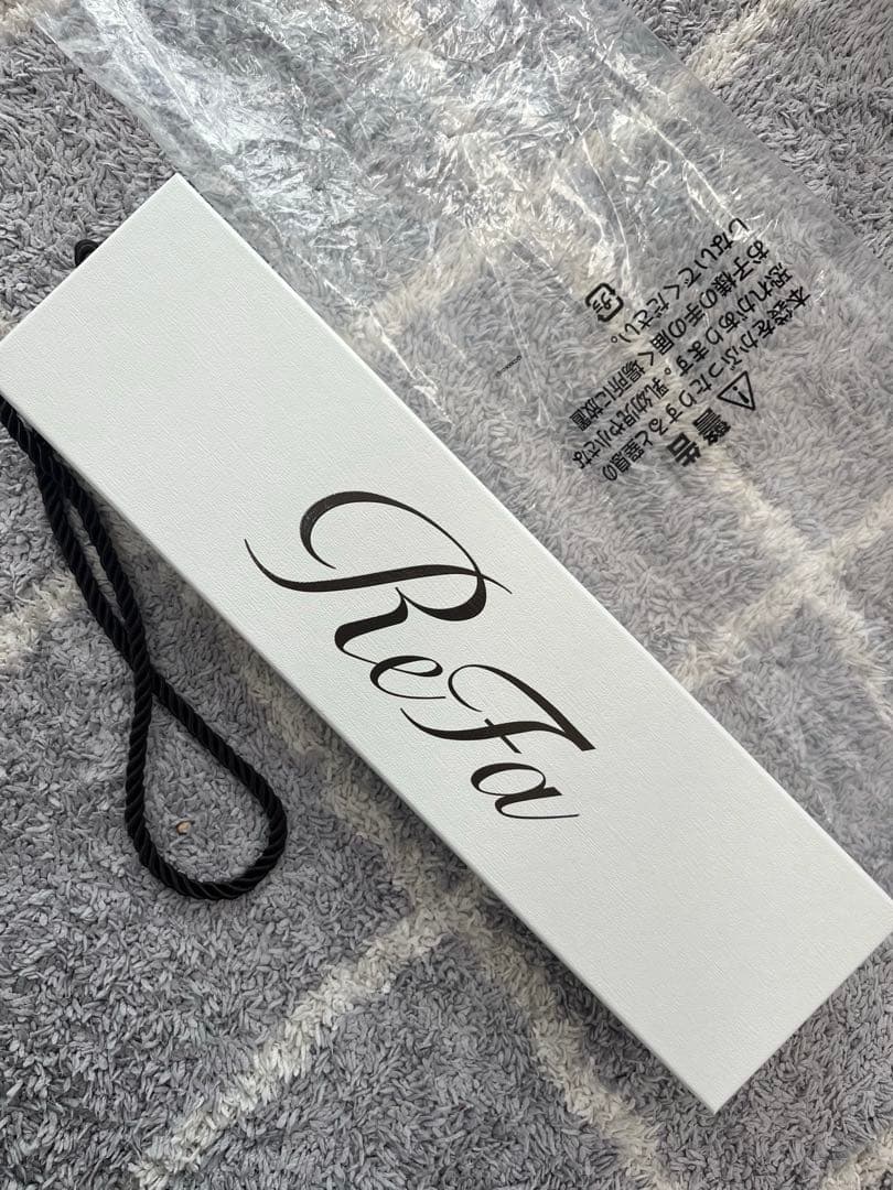 【新品】リファ　ストレートアイロン